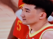 -青岛队逆转广州队，孙铭徽刷新纪录