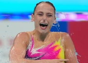 LOL赛事-包含摩洛哥运动员飘逸游泳，进入决赛阶段的词条