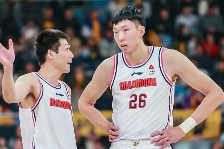 青海男篮主场告捷,领跑积分榜的简单介绍 青海男篮主场告捷,领跑积分榜的简单介绍