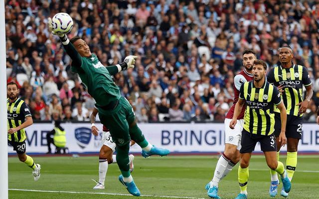 关于激烈角逐，欧洲足坛豪门纷纷出击的信息