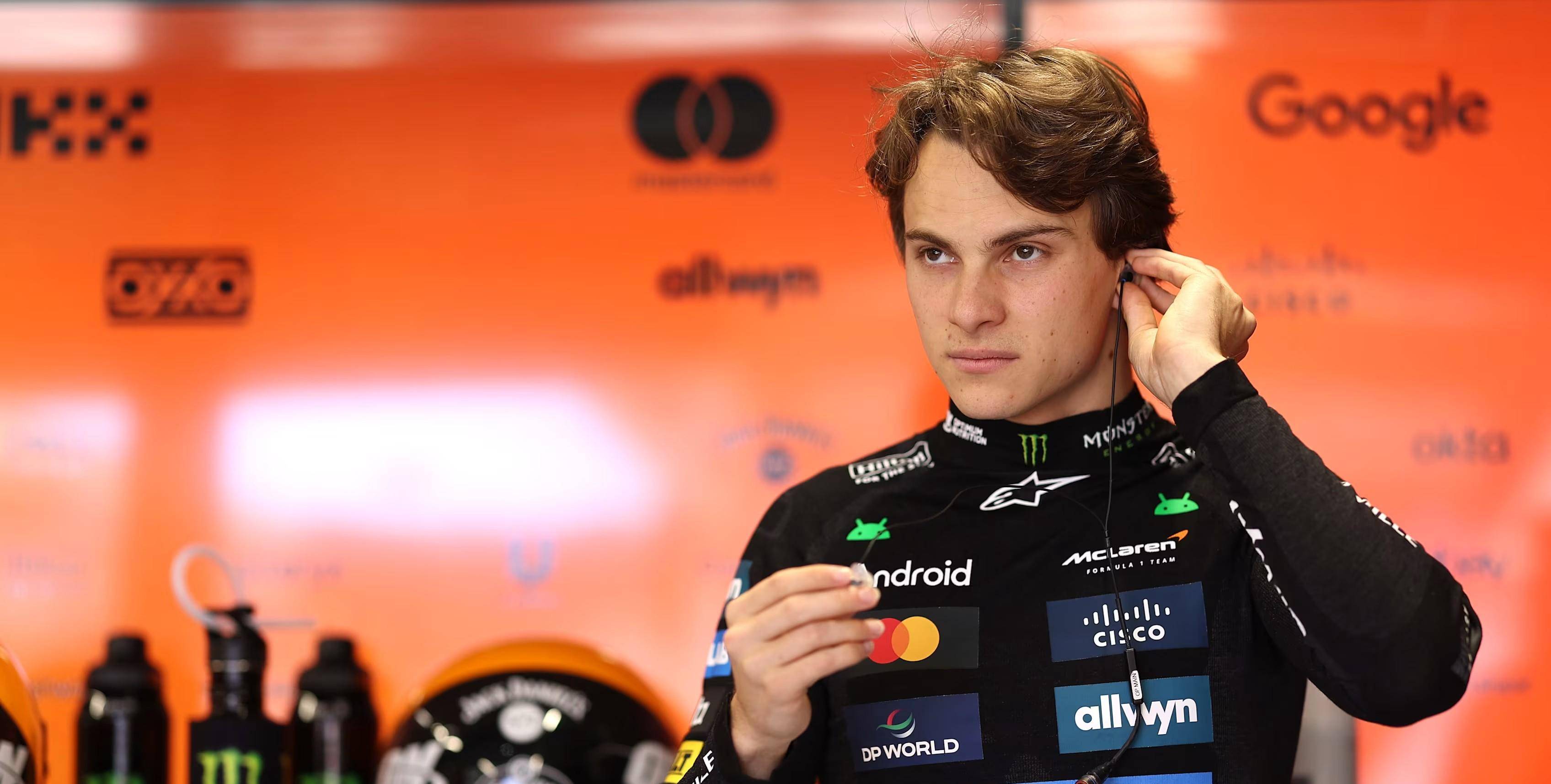 梅赛德斯险胜红牛二队,皮亚斯特里统治全场的简单介绍 梅赛德斯险胜红牛二队,皮亚斯特里统治全场的简单介绍