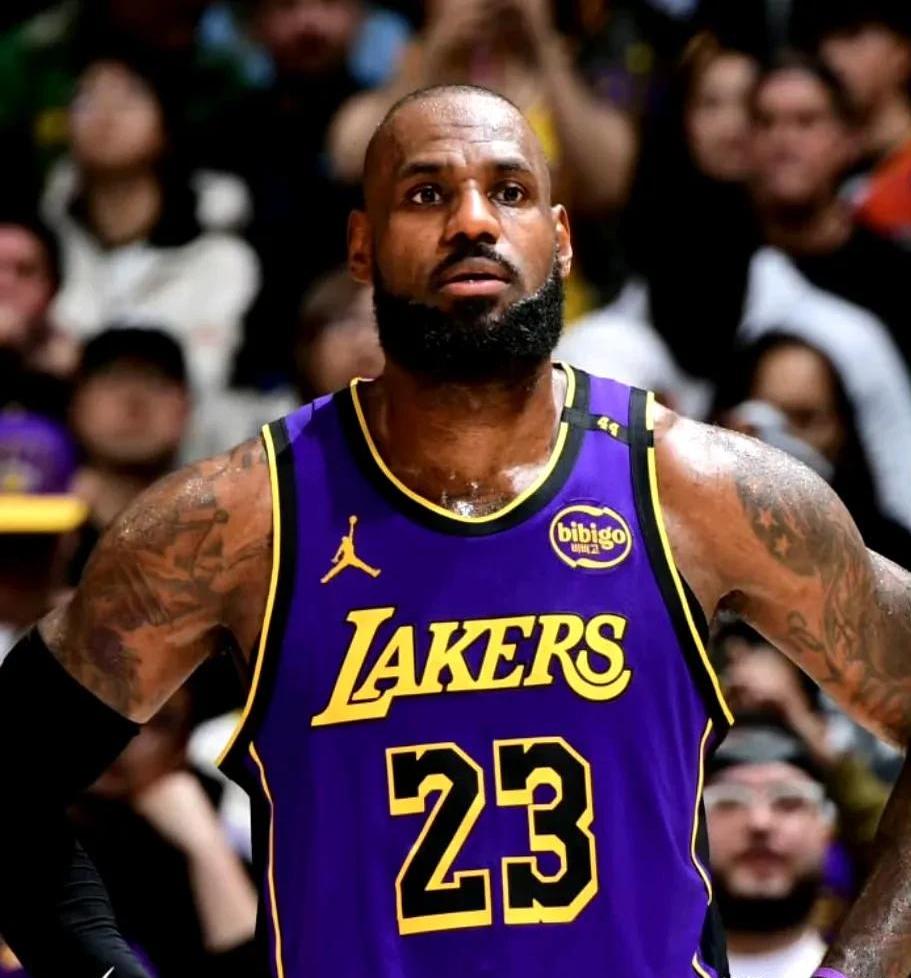 四川队险胜步行者,詹姆斯状态火热 四川队险胜步行者,詹姆斯状态火热