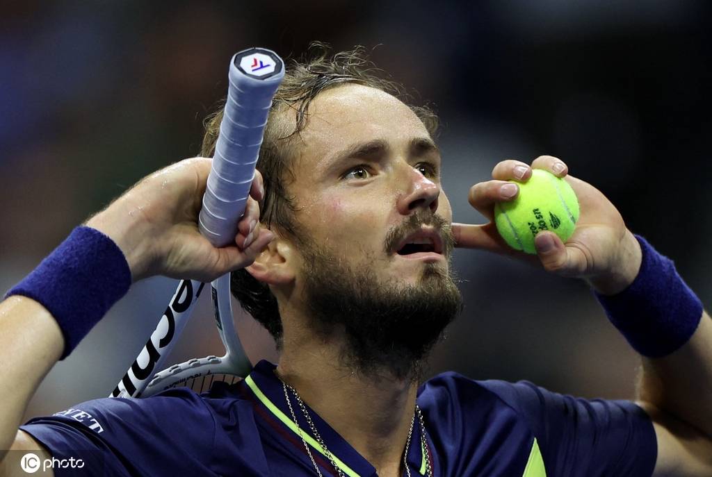 澳网横扫法网，梅德韦杰夫状态火热