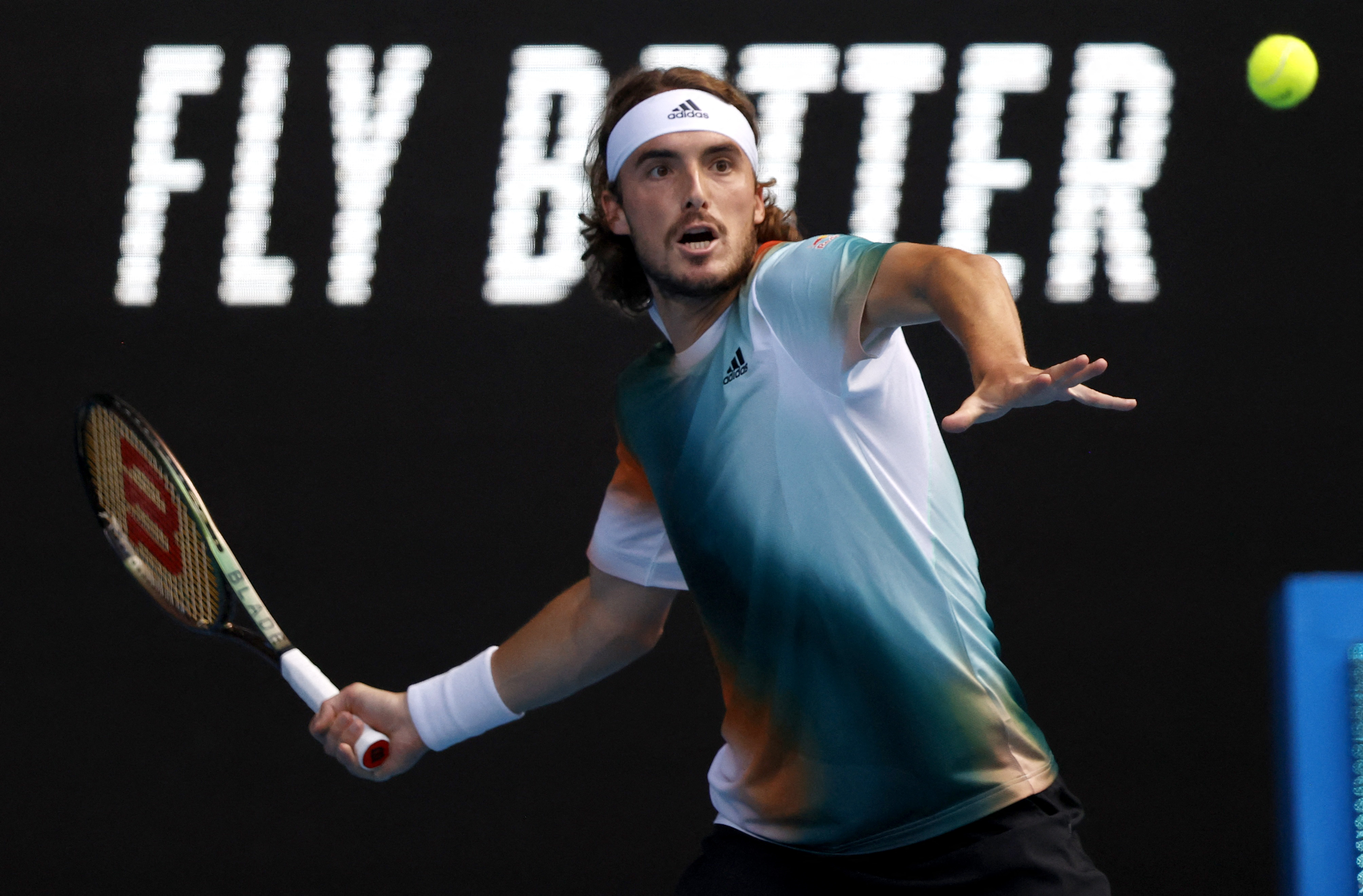 温网横扫拉沃尔杯，西西帕斯高光表现