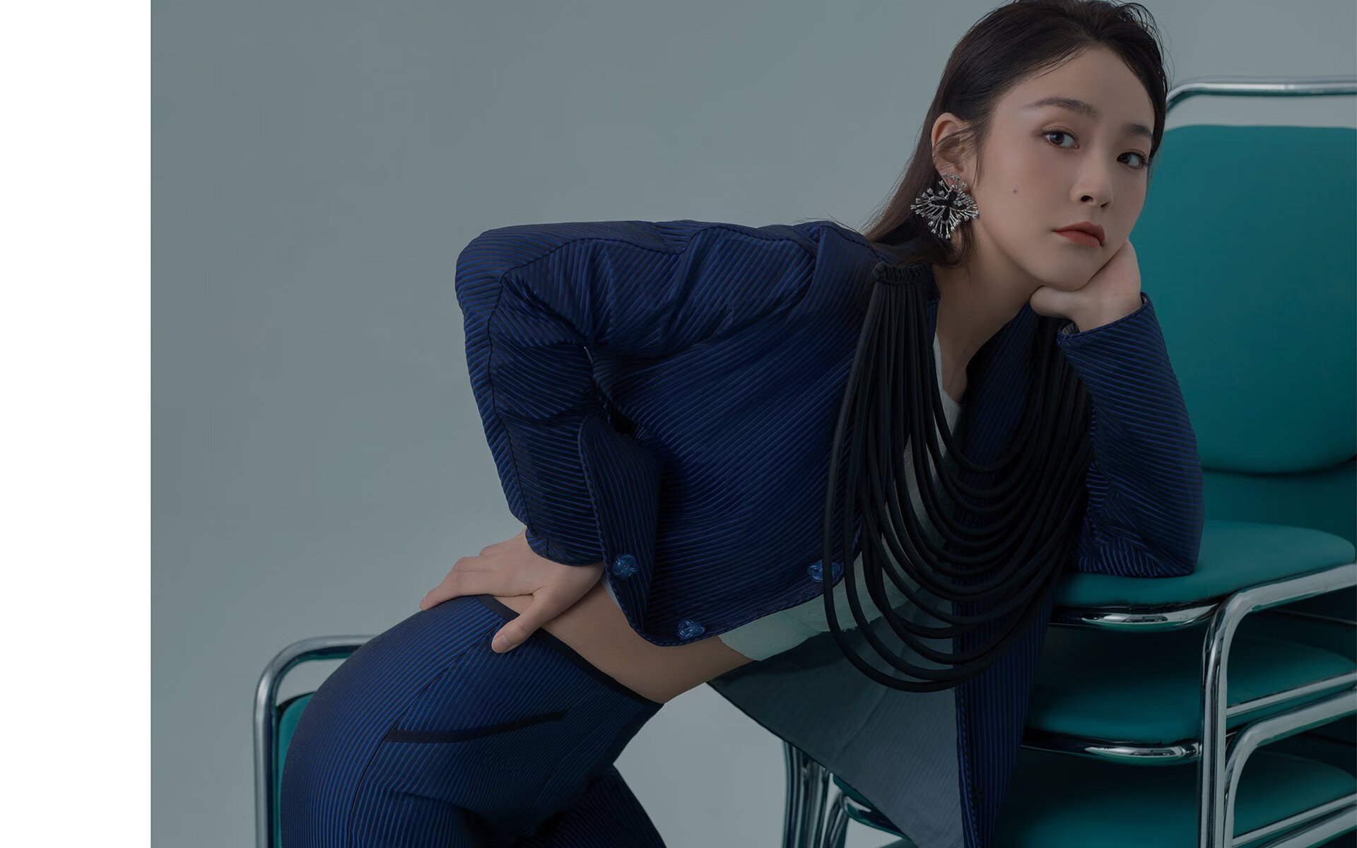 圆与方，当丹麦童话掀翻红军，蒂亚戈的几何学革命