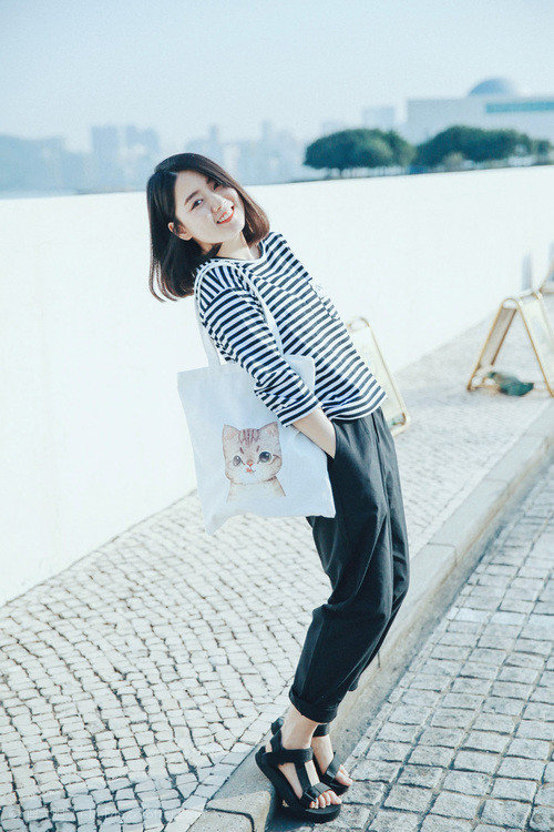 跨界大乱斗,勒沃库森强压美国队,卡马文加在F1街道赛上演终极接管