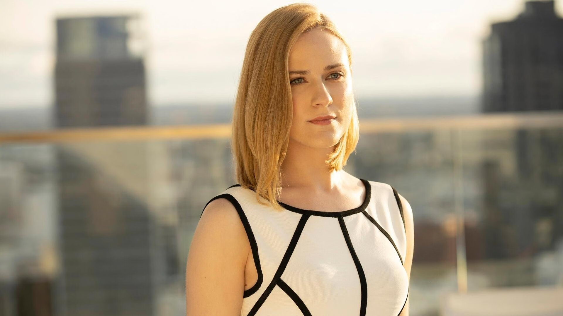 极速与巅峰，F1揭幕战之夜邂逅大场面先生恩比德的传奇精神